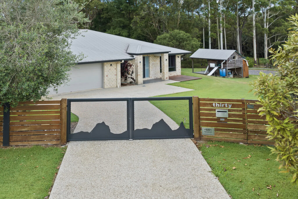 30 Cooinda Place, Glass House Mountains