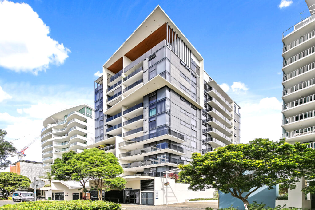 Contemporary Oceanview Living – Central Mooloolaba – First Light Mooloolaba